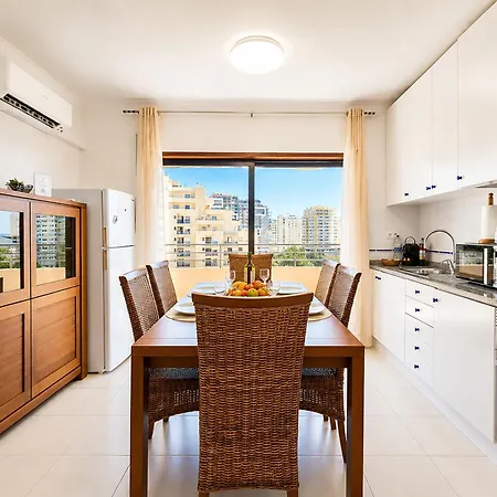 Vista Mar & Piscina Pulse