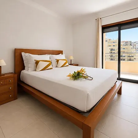 Vista Mar & Piscina Pulse